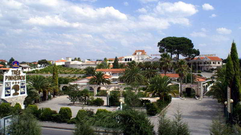 Hotel Quinta Dos Tres Pinheiros Mealhada Esterno foto